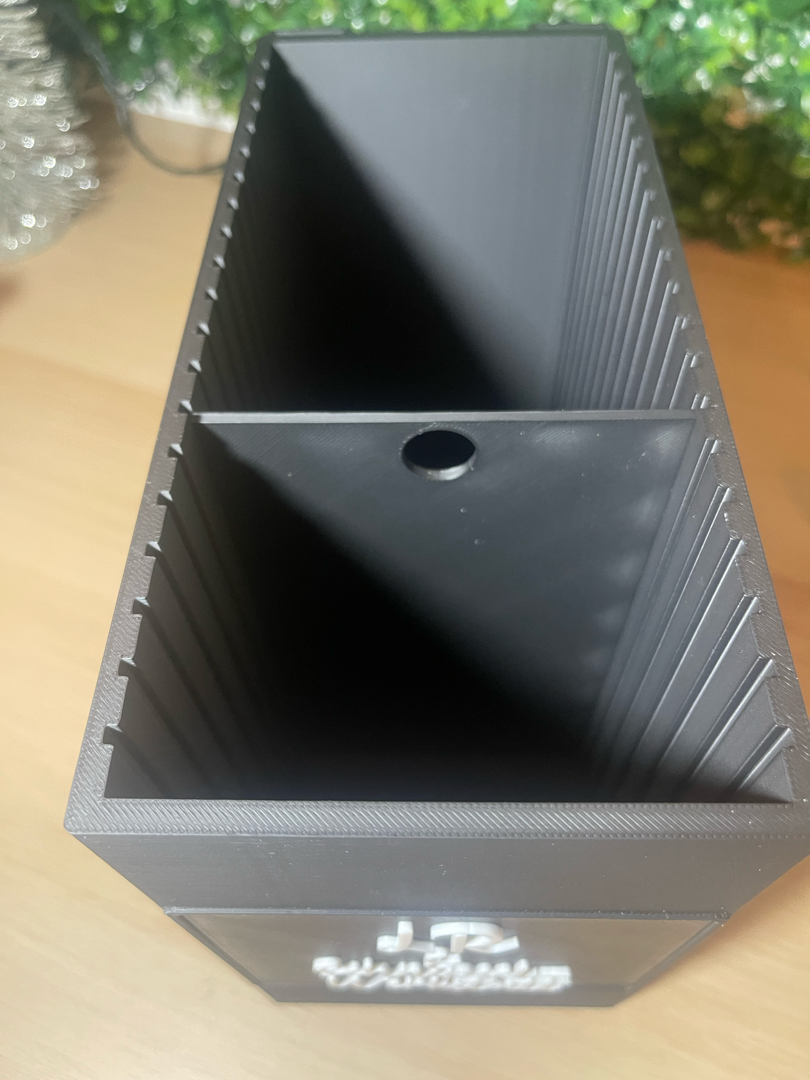 Challenge Aufbewahrungsbox – mit variablem Fachsystem und austauschbarer Frontblende